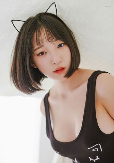 欧美一卡在线影院_BD英语免费在线播放