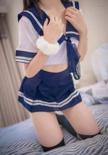张行长将她双腿分得更开_1080在线视频观看