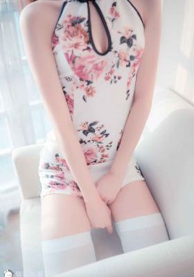 女学生被c扒衣服英文_DVD神马影院在线