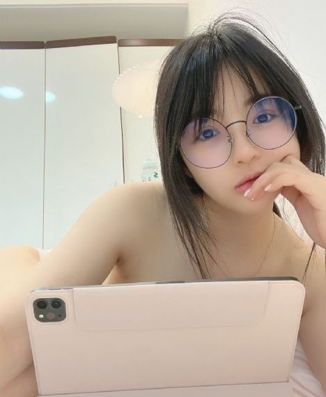 在线国产精品自拍za_高清完整版高清视频观看