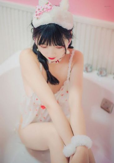 亚洲熟女少妇乱综合图片区_超清电影全集观看